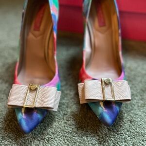 Isaac Mizrahi stilettos